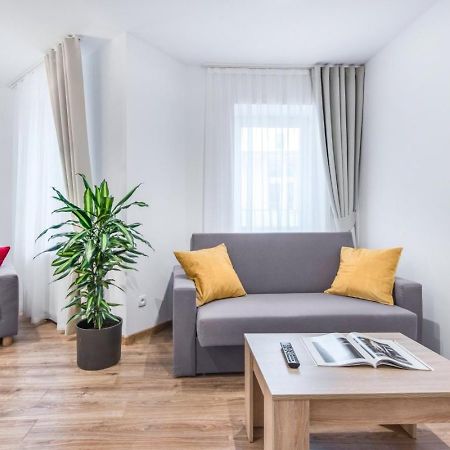 Old Town Apartments - B12 クラクフ エクステリア 写真